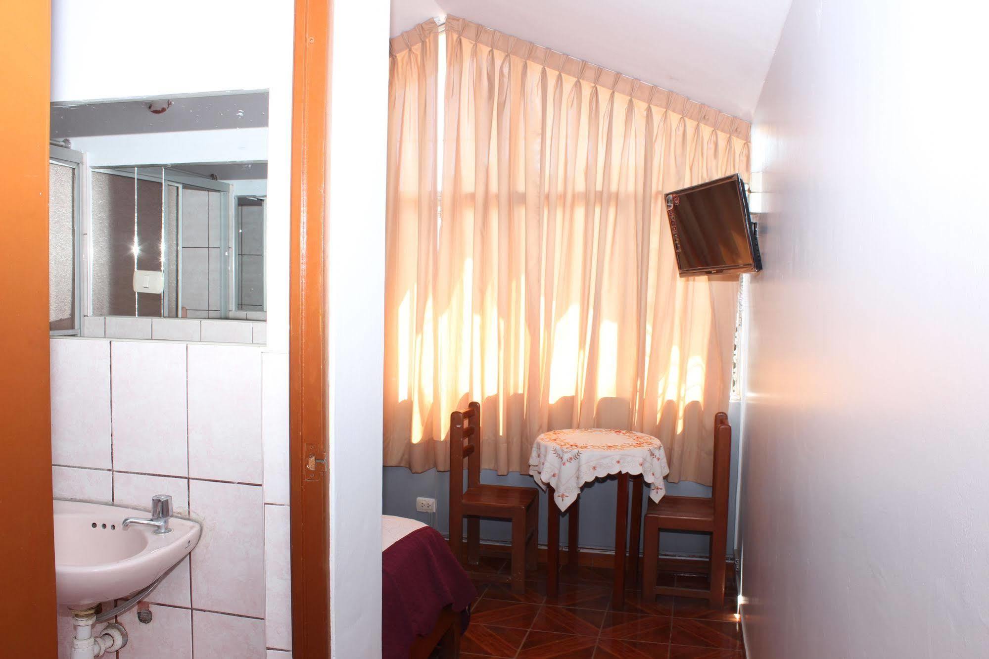 Hostal Las Fresas Lima Airport Callao Exteriér fotografie